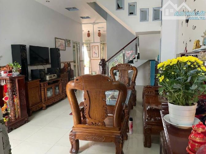 Biệt thự giá rẻ Mặt tiền Q8, 220m2 ngang 10m, sổ riêng hoàn công, ko lộ giới, nhỉnh 16 tỷ - 2