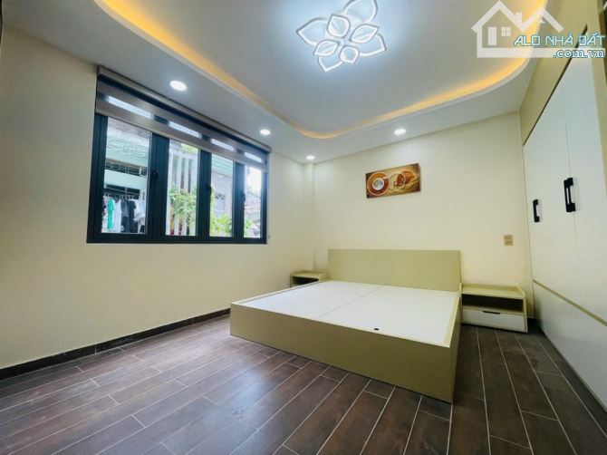 Bán nhà Lê Văn Sỹ TB, 4 tầng, full nội thất xịn sò, mặt tiền rộng thênh thang, nhỉnh 8 tỷ - 2