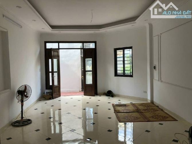 Đất Xuân Đỗ -Cự Khối-Long Biên -5 Tầng - 2