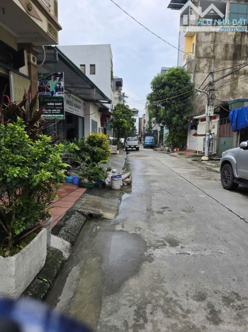 Bán gấp đất Tái định Cư Ngọc Hồi ,ô tô tránh ,phân lô ,vỉa hè ,kinh doanh đỉnh 6,85 tỷ - 2
