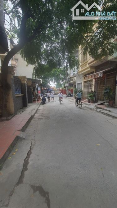 Bán nhà riêng Phùng Chí Kiên, Nghĩa Đô, Cầu Giấy, khu phân lô quân đội, 6 tầng 15 tỷ. - 2