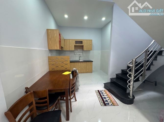 Nhà mới 2 Tầng - 27m2- hẻm thông- Gần Eaon- Nguyễn Hữu Tiến- Tân Phú- giá chỉ 3.6x tỷ - 2