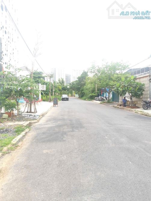 Bán lô đất biệt thự cực đẹp Lê Hữu Kiều, P. Bình Trưng Tây Q2. DT 16,5x24,5M. Giá 130tr/m2 - 2