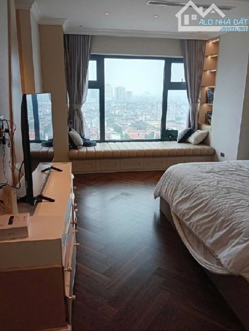 Hiếm! Bán căn Penhouse Cầu Giấy, DT 320 m2, thông tầng trên cao tuyệt đẹp! - 2