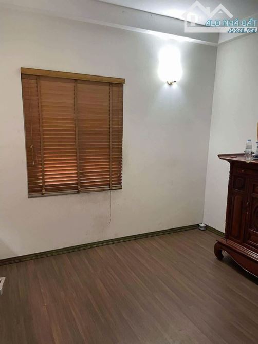 Nhà đẹp phố Hoàng Quốc Việt - Phân lô quân đội - lô góc- ngõ ô tô tránh - 6 tầng - MT 7,7m - 2