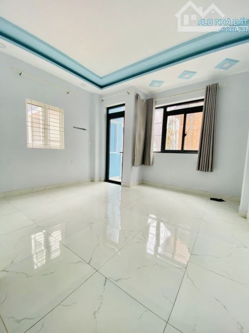 HẺM XE TẢI - HOÀNG HOA THÁM -P7 -60m2 -3 TẦNG -3 PN - Chỉ 7.X - 2