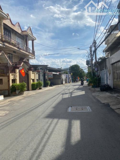Bán Lô Đất 171m2 Ngang 5m MT Đường Số 5 Đình Phong Phú. TNP B - 2