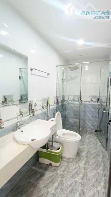 TỔ ẤM THẠCH BÀN, NGÕ THOÁNG, 5 TẦNG, 30M2, MT: 3.8M, GIÁ CHỈ 6.3 TỶ - 2