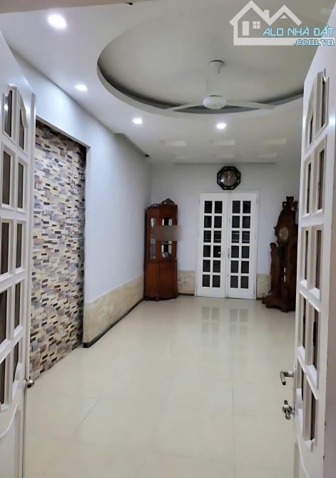 Bán nhà Tôn Đức Thắng Đống Đa, 115m² x 4 tầng, mặt tiền 4.8m, ngõ thông, gần phố cổ - 2