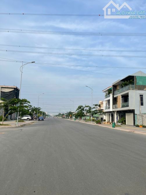 Bán Đất mặt tiền đường S ( Võ Nguyên Giáp)  - TP Phú Mỹ - 5