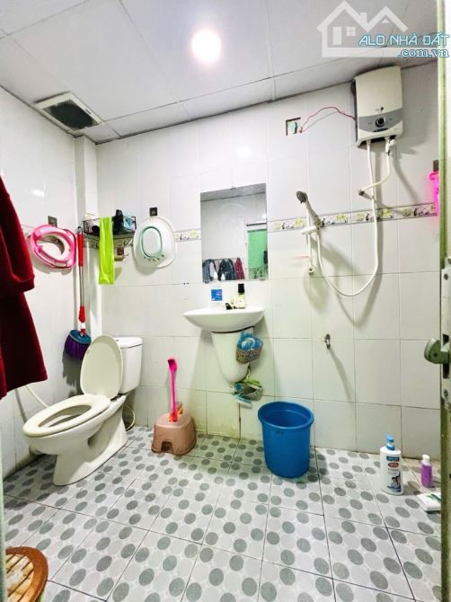 Bán nhà 2 phòng ngủ dt 4.1x 12.2m, Tống Văn Hên, Phường 15, Tân Bình, Giá nhỉnh 4 tỷ TL - 3