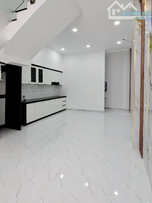 SHR - 6,8 tỷ. Nhà mới full nội thất ở ngay 4 tầng - 4x13m, hẻm 5m, Bình Tiên Q6 - 3