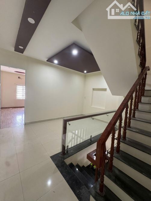 ♥ Kiệt Ô tô đậu cửa sát MT Ông Ích Đường Chợ Cẩm Lệ, 100m2, 3 tầng đẹp, 4.x tỷ - 3