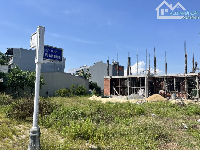 BÁN LÔ ĐẤT ĐƯỜNG 7,5m VÕ VĂN ĐỒNG TRỤC THÔNG BIỂN TÂN TRÀ , 90m2, NGANG 5m, GIÁ 5,6 TỶ. - 1