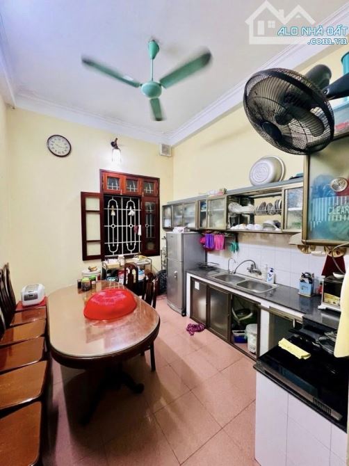 Bán Gấp Nhà Trần Cung 45m , 5 Tầng , Dân Xây , Ngõ Thông , Ô Tô Đỗ , Sát Phố , Ở Ngay - 3