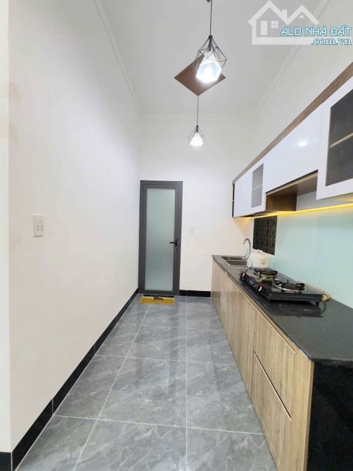 BÁN NHÀ ĐẸP GẦN CHỢ KP4 TRẢNG DÀI  📍 Vị trí: Gần chợ Văn Phòng Kp4, ra ngã tư Nguyễn Khuy - 3