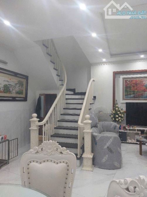 Bán nhà lô góc tk kiểu biệt thự phố đặng vũ hỷ ,vỉa hè ô tô tránh kd - 3