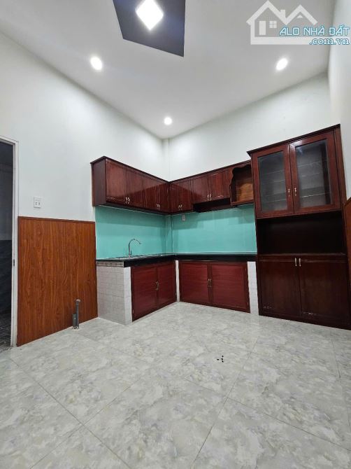 Bán nhà Bình Chánh chính chủ sổ  riêng 680 triệu(hỗ trợ vay 60%) - 3