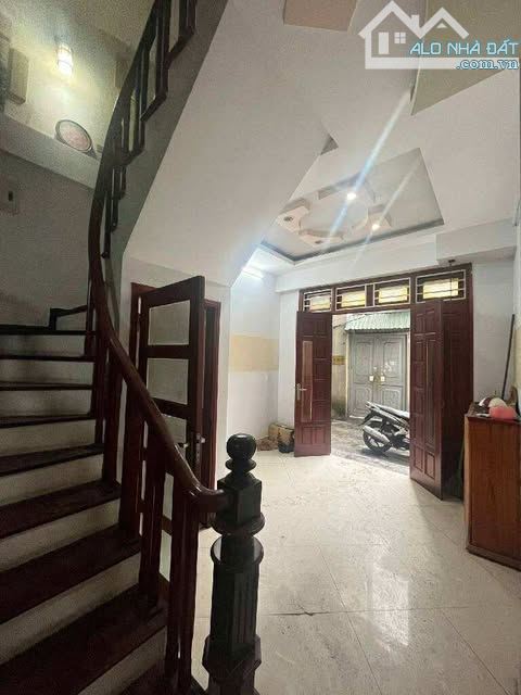 SIÊU PHẨM TUYỆT CHỦNG - 2 NHÀ RA PHỐ - VỊ TRÍ ĐẸP - VỪA Ở VỪA CHO THUÊ - 3