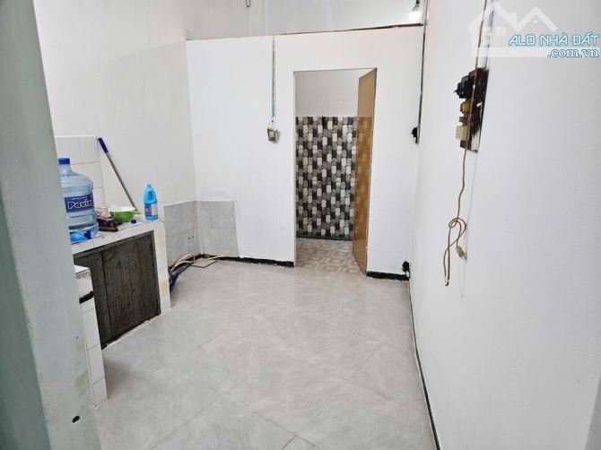 GẦN 70m2 - NGANG 5M – SÁT MẶT TIỀN TÔ HIẾN THÀNH Q10 – NHÀ VÔ Ở LIỀN - 8.x TỶ - 3