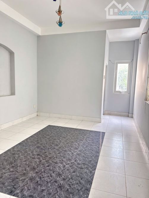 Bán nhà 3 mặt thoáng HXH Trần Nhân Tôn Quận 5, 50m2, 4 tầng chỉ nhỉnh 11 tỷ - 3