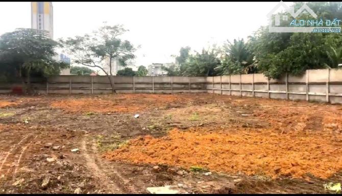 GẤP BÁN THỬA ĐẤT GẦN 2.000M2 FULL THỔ CƯ MẶT TIỀN ĐƯỜNG DT743A – QUỐC LỘ 1K – DĨ AN - 68 T - 3