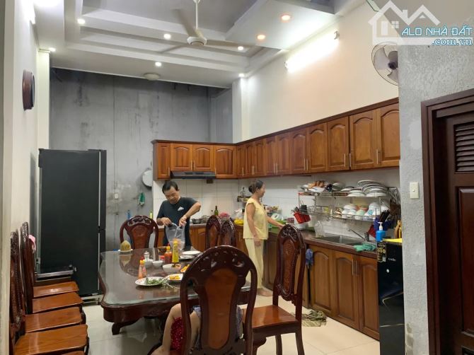BÁN GẤP NHÀ MẶT TIỀN ĐẶNG MINH TRỨ, TÂN BÌNH, 66M2 NGANG 4M, 4 TẦNG SÂN THƯỢNG, CHỈ 9.5 TỶ - 3