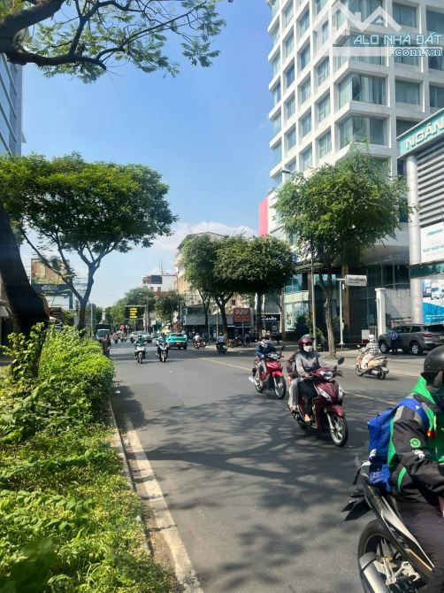 Bán toà nhà VP 170 Hai Bà Trưng Q1 chỉ 750tỷ hầm 11tầng DT 19x35 CN669 - 3