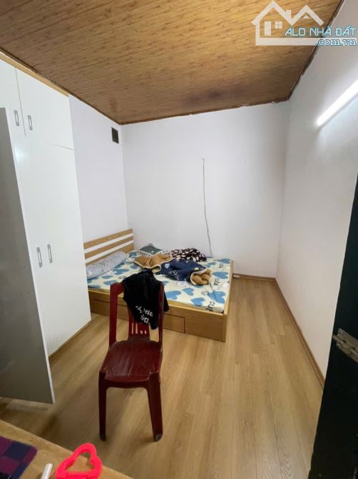 Bán nhà phố giải phóng 33m2 3 tầng lô góc – 15m ô tô tránh -  giá 6.8 tỷ - 3