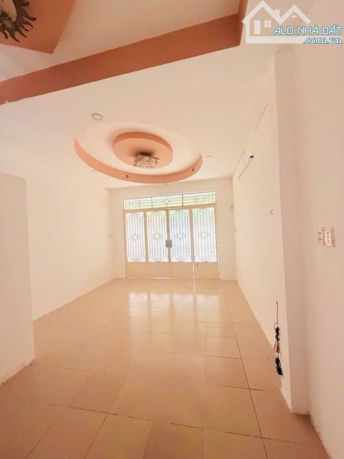 Nhà bán căn góc 2 mặt tiền đường số Quận 4 tiện buôn bán kinh doanh, giá nhỉnh 6 tỷ - 3