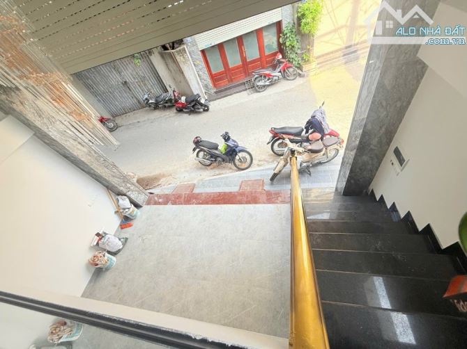 ✈️NHÀ PHỐ TRẠM.CỔ LINH.TT LONG BIÊM ✈️Diện tích 61m2. 6 tầng. Giá 9,3 tỷ. Ô tô tránh cổng. - 3