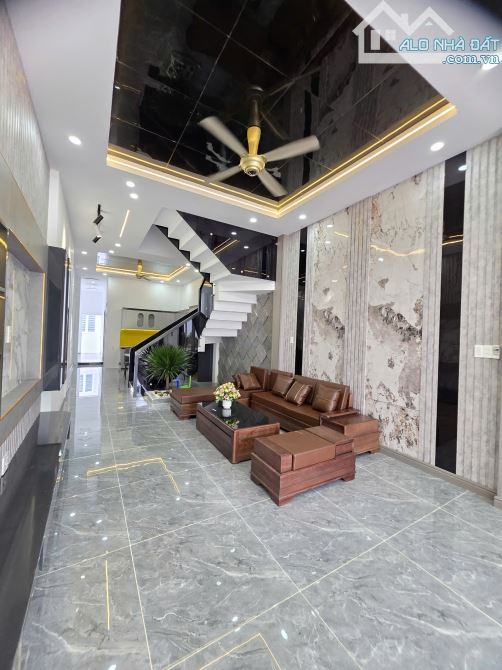 4Tỷ300 👉 Nhà 1T2L Đầy Đủ Nội Thất giáp ranh Dĩ An__hẻm xe hơi cách Phạm Văn Diêu chỉ 300m - 3