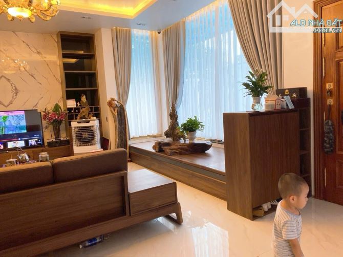 Bán Biệt thự 3,5 đã hoàn thiện mặt Đường Triệu Việt Vương nhìn vườn hoa Công ty phát triển - 3
