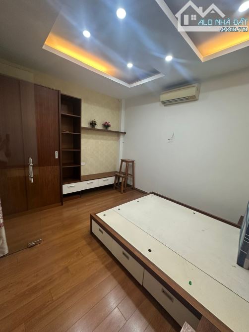 ĐỖ QUANG-CẦU GIẤY-PHÂN LÔ Ô TÔ TRÁNH-VỊ TRÍ VIP-5 TẦNG-VĂN PHÒNG CÔNG TY - GIÁ 21.5 TỶ - 3
