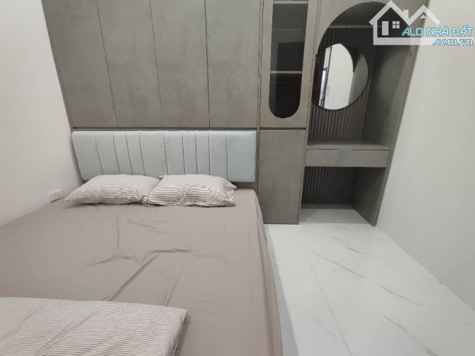 TT ĐƯỜNG HOÀNG QUỐC VIỆT DT65M 2 NGỦ WC KHÉP KÍN CHỈ 3,980 TỶ - 3