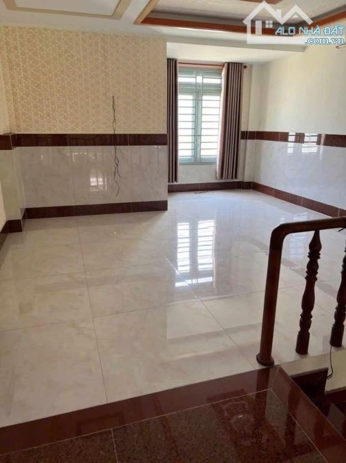 BÁN NHÀ NGUYỄN ẢNH THỦ Q12 - 4 TẦNG 100M2 ( 6.7M X 17M ) - ĐƯỜNG 8M THÔNG - 6.96 TỶ. - 3
