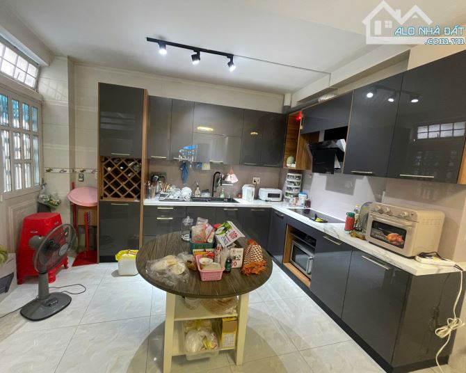 Nhà Đẹp 5 Tầng Hẻm Xe Hơi CMT8, Q.10 – 55m² Nở Hậu, 6 Phòng, 2 Mặt Hẻm – Chỉ 12.8 Tỷ TL! - 3