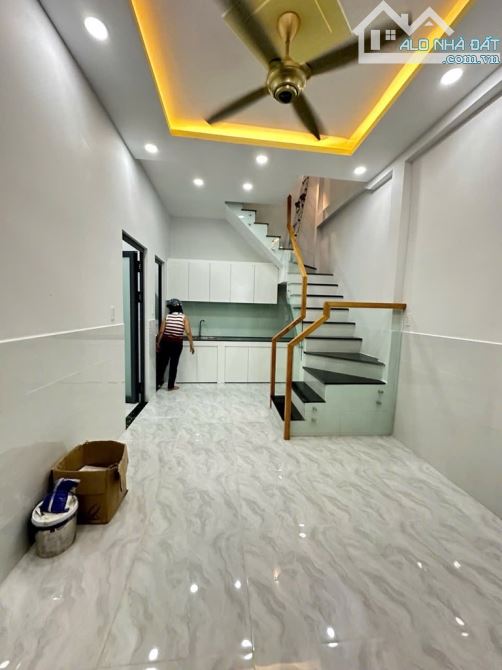 P8. TÂN BÌNH- NHÀ MỚI 26 M2, 2 TẦNG- HẺM 4M THÔNG - 3