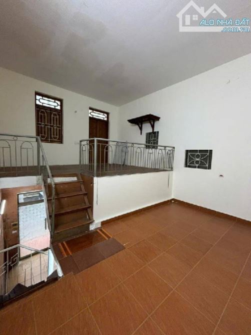 MP NGUYÊNX VĂN TRỖI MỘ LAO VỈA HÈ Ô TÔ KD 35M 2 TẦNG - 3