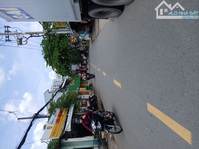 MẶT TIỀN KINH DOANH ĐỈNH  KHU THAM LƯƠNG- DƯƠNG THỊ GIANG- NHÀ 4 TẦNG- DT 75M2- CHỈ 11.5 T - 3