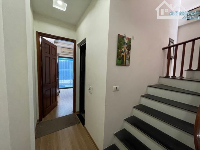 Bán nhà 4 tầng x42m Nguyễn Văn Linh - 3