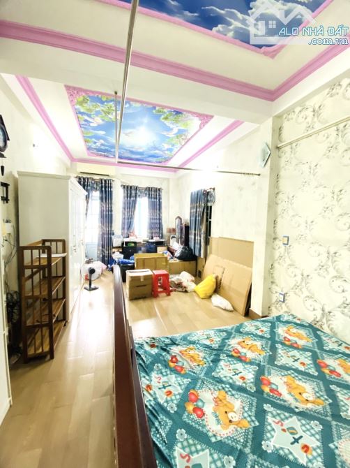 Bán nhà quận 11 - 5 tầng đổ BTCT kiên cố - Hẻm 5m - Dòng tiền 15tr/th giá 7,8 tỷ - 3