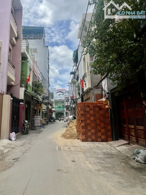 Bán nhà Tân Bình, hẻm 10m xe hơi thông Cách Mạng Tháng 8, 3 Tầng, lô góc, 69m2, 11.x Tỷ - 3