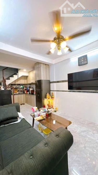 BÁN NHÀ KHU VIP 4 TẤM ĐƯỜNG SỐ XE HƠI ĐỖ CỬA ĐỒNG BỘ CAO TẦNG GIÁ 5 TỈ 7 TL GIÁP Q1 - 3