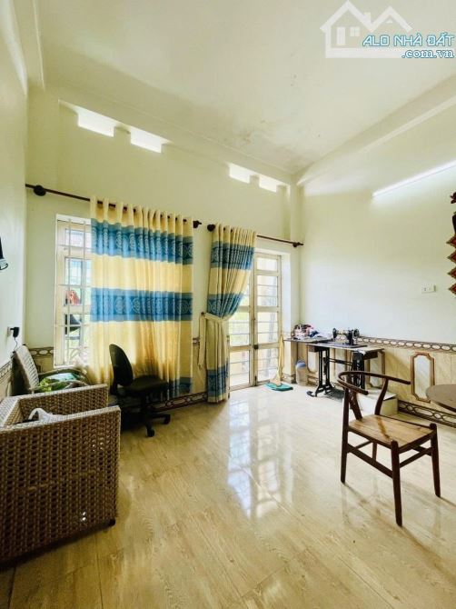 BÁN NHÀ TÔ KÝ HÓC MÔN - 2 TẦNG 80M2 ( 4M X 20M) - HẺM 8M THÔNG - 4.86 TỶ. - 3
