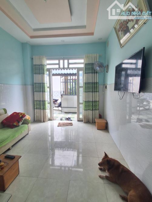 Nhà phố 3 tầng gần Nguyễn Bình,hẻm 6m,4pn,giá chỉ 2,35 tỷ - 3