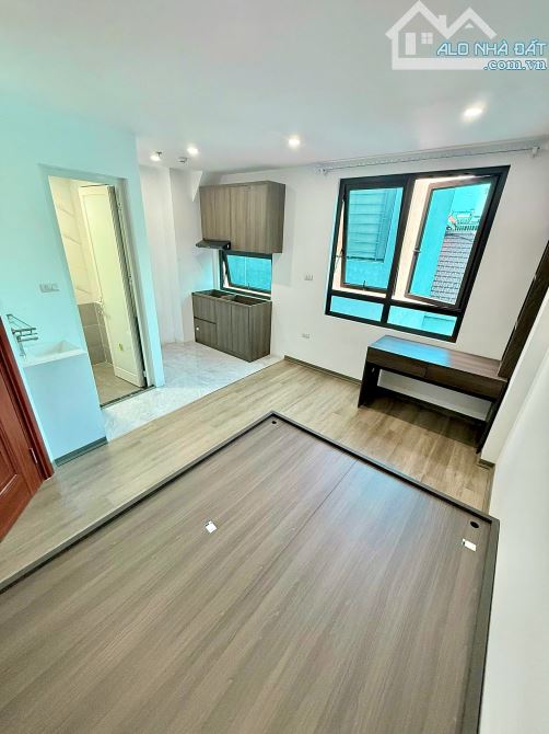 Cho Thuê CCMN 72 Dương Quảng Hàm Cầu Giấy 35m2 Studio Cửa Sổ Giặt Riêng Thang Máy 14P - 3