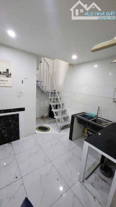 Nhà mới khu vực hiếm bán,2 tầng-3PN chỉ 3.x tỷ, 32m2 - Ngay Khu chế xuất Tân Thuận Quận 7 - 3