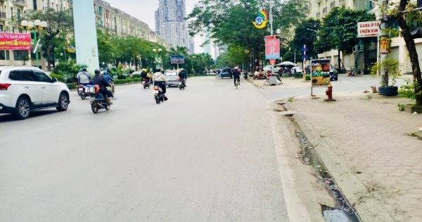 MẶT PHỐ - Ô TÔ ĐỖ CỬA - VỈA HÈ RỘNG - GIÁ CHỐT CHỈ TRONG TUẦN NÀY! - 3