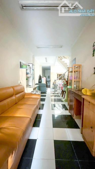 💥Bán nhà chính chủ 1 đời Tôn Thất Thuyết, Q4 - gần 60m2 - 2 tầng, nở hậu - nhỉnh 4Đ+🚘 - 3